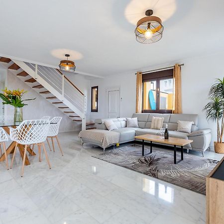 Villa With 4 Bedrooms And Private Heated Pool San Miguel de Abona Eksteriør billede